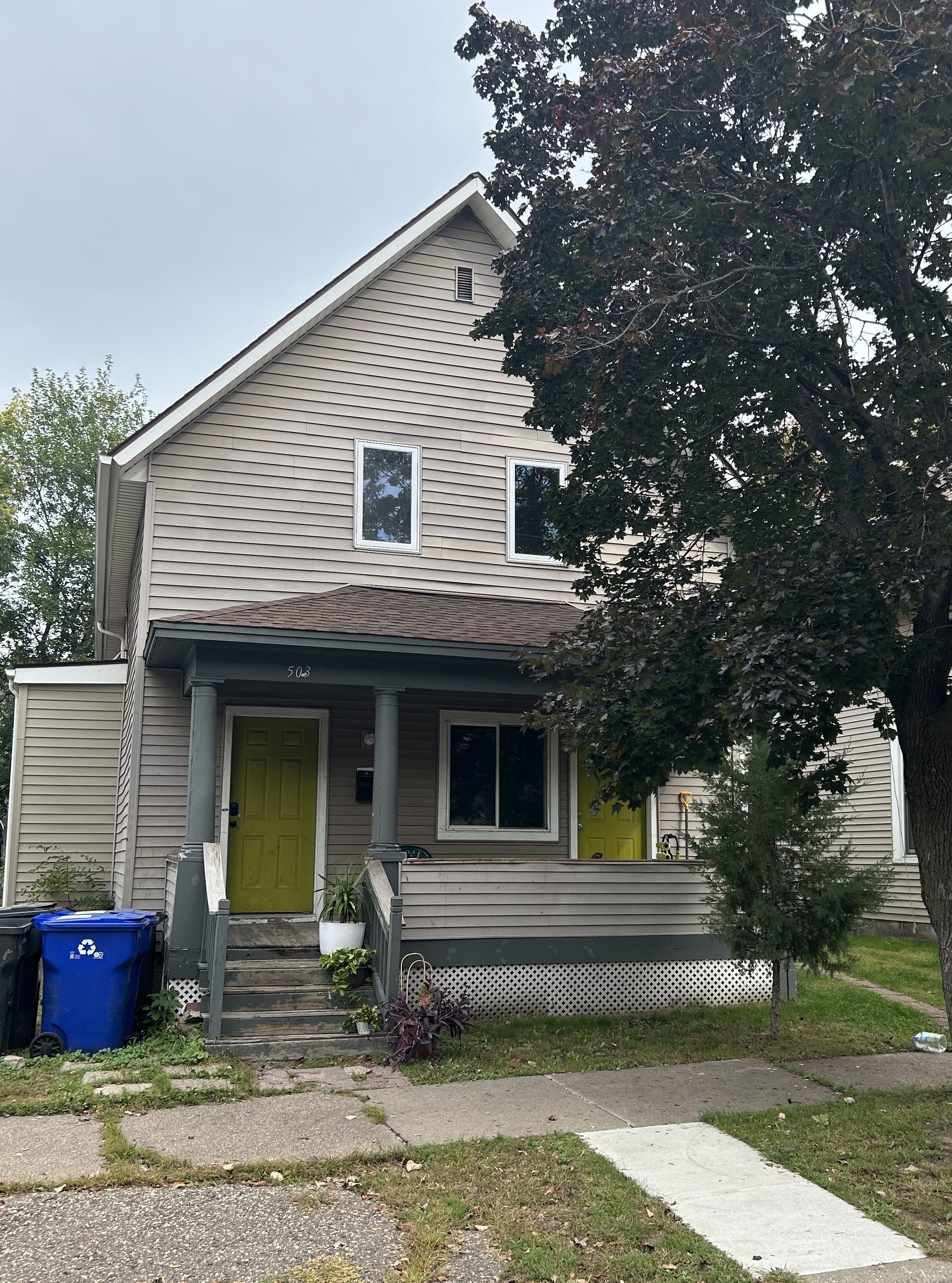 Kenny House – 503 Kenny Road, St. Paul MN 55130